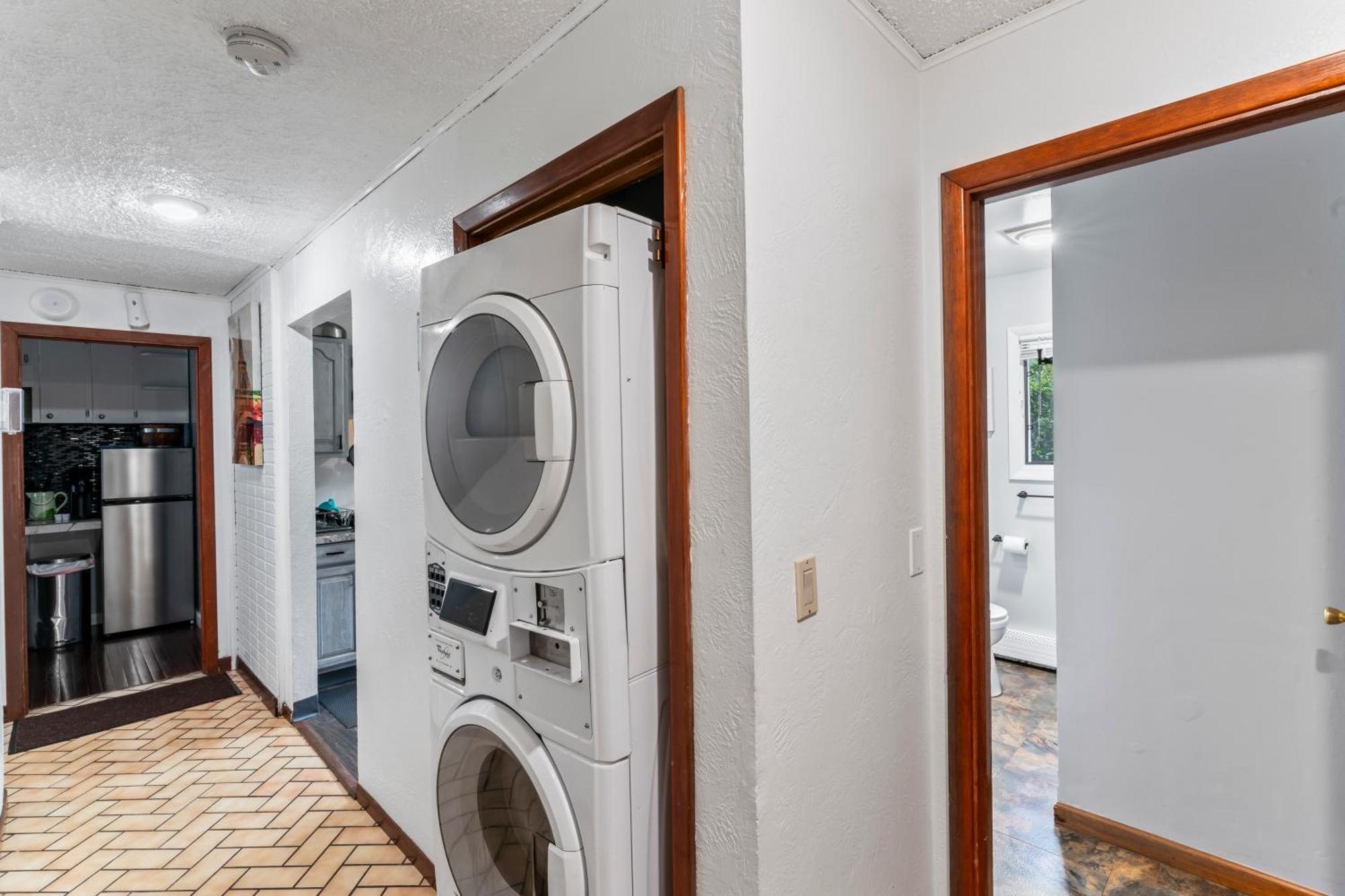 Simple Deluxe Private Room Anchorage Exterior foto